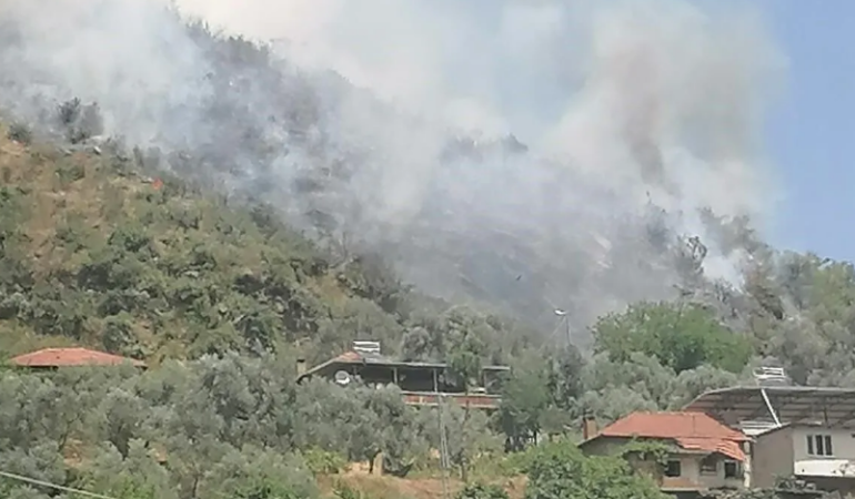 Köşk’te Çıkan Ev Yangını Dağlık Alana Sıçradı,Havadan ve Karadan Müdahale Ediliyor.