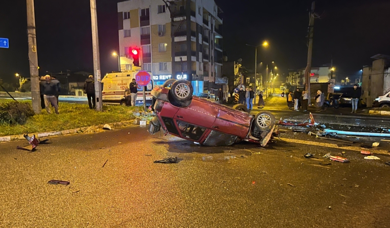 Köşk’te Feci Kaza: Otomobil Yakla Attı, 2 Kişi Yaralandı