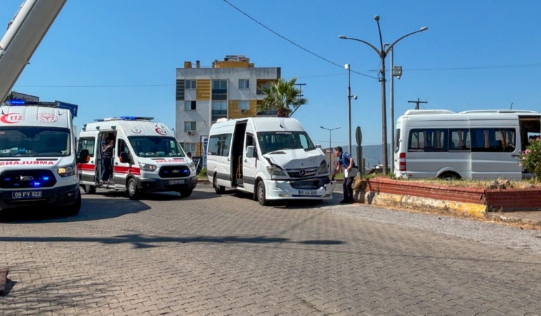 Köşk’te Zincirleme Kaza: Öğrenci Taşıyan Minibüslerdeki 6 Öğrenci Hafif Yaralandı