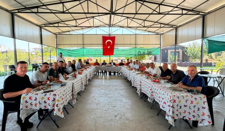AK Parti Köşk Teşkilatı Muhtarlarla Kahvaltıda Buluştu