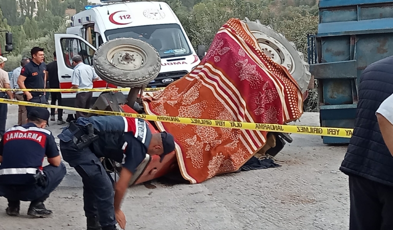 Köşk’te Traktör Devrildi:Sürücü Hayatını Kaybetti