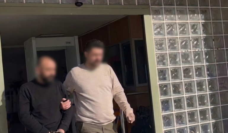 Köşk’te Yaşayan Adamın Kaçışı Efeler’de Son Buldu! Silahlı Olayda Tutuklandı
